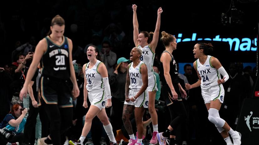 Sabrina Ionescu and Lynx team.