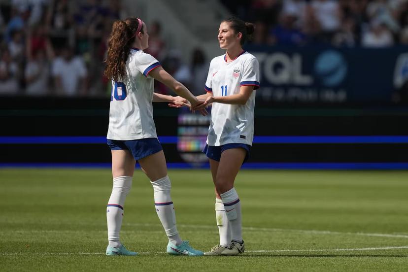 Can the United States defeat Canada in this women's friendly tonight?