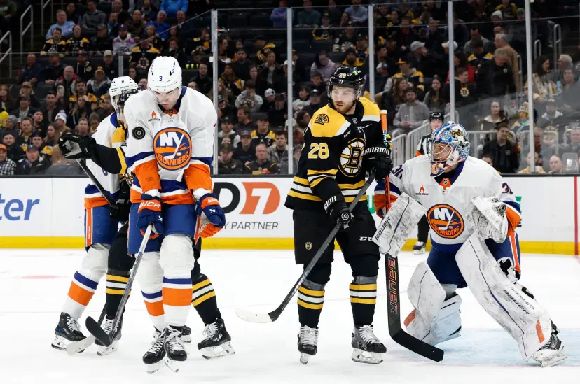 Adam Pelech and Elias Lindholm