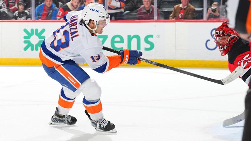 Mat Barzal and Jacob Markstrom