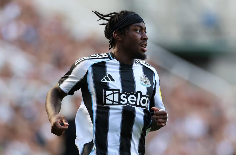Can Spurs Bounce Back at Home Against Newcastle? Expert Picks on the Pitch Today (8/29)