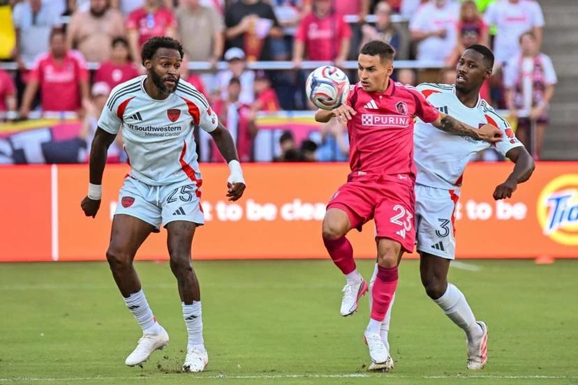 Humpday Best Bets on the Pitch: Expert Soccer Picks & Predictions (9/30)
