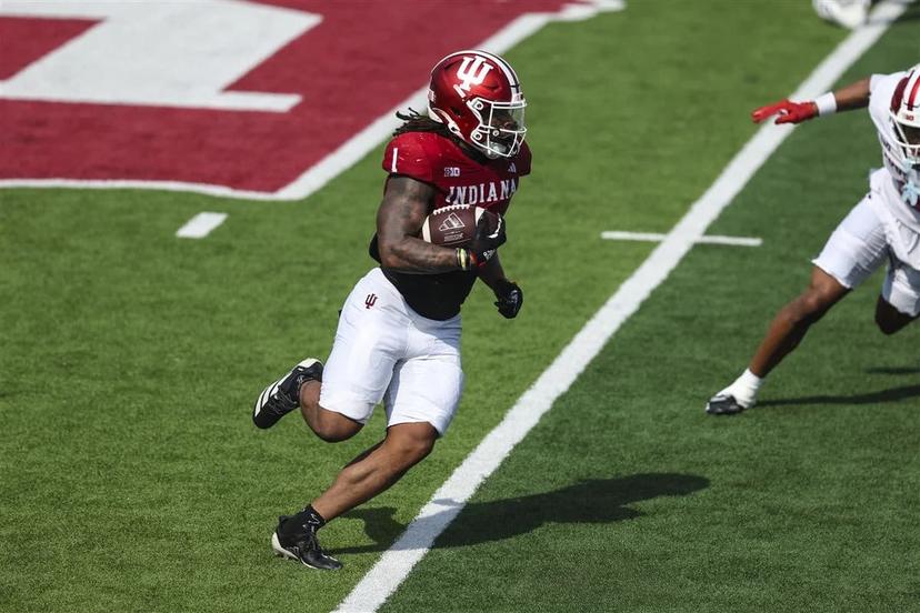 Turbo Richard leads the Hoosiers with over 300 rushing yards so far this season and four touchdowns - NCAA Football Expert Picks