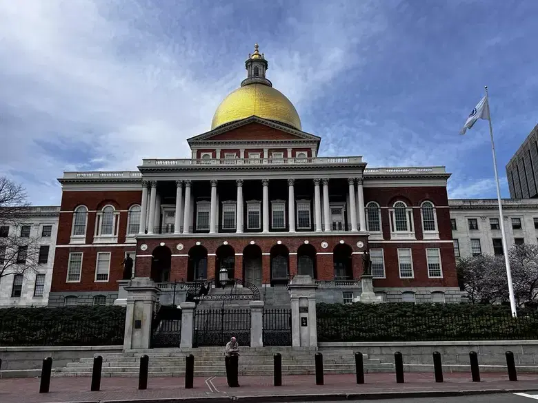 Massachusetts Probes Sportsbooks Over AI Promotions