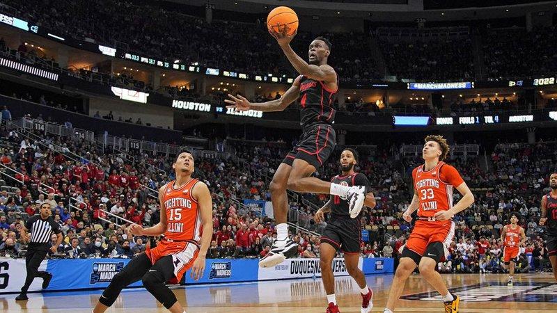 Taze Moore Houston 2022 NCAA Tournament