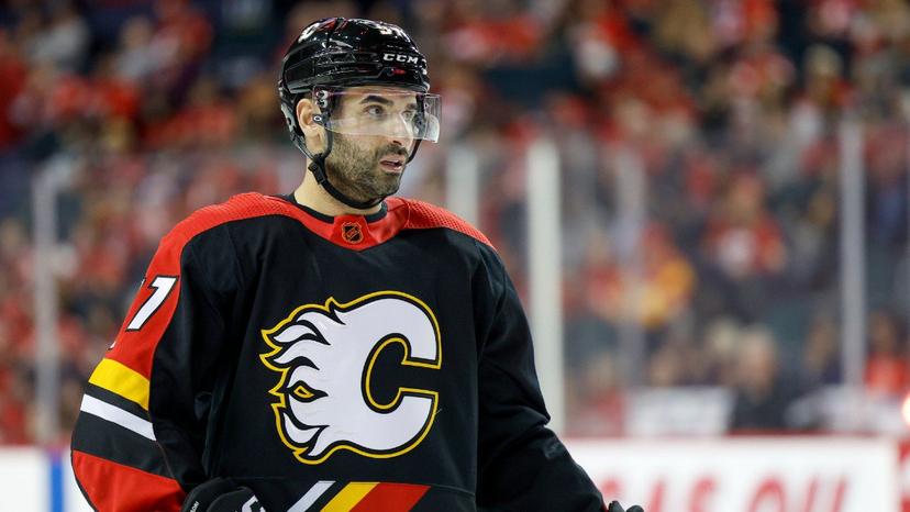 Nazem Kadri and the Flames take on Carolina