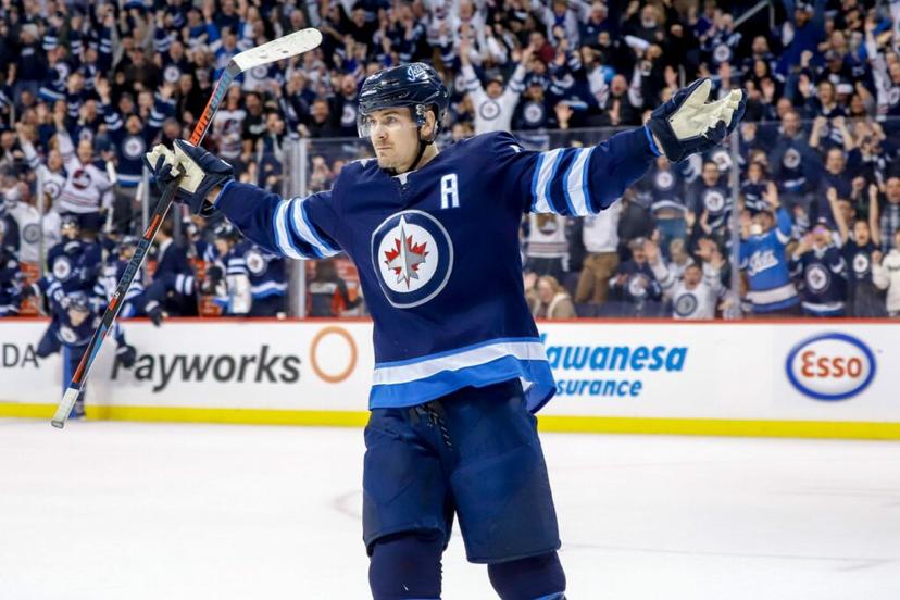 Mark Scheifele of the Winnipeg Jets points looks great