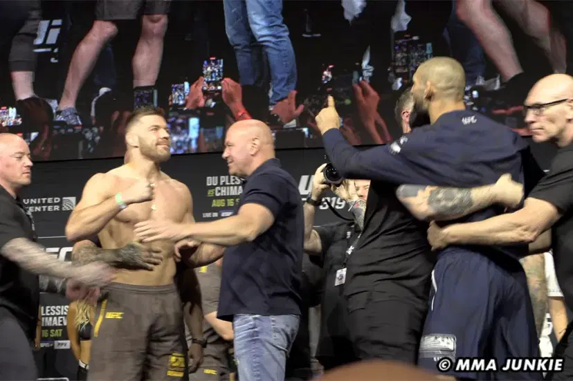 UFC 319 Dricus Du Plessis (C) vs Khamzat Chimaev Fight Card Analysis, Best Bets & Predictions