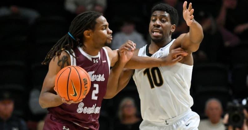 Can Troy Hupstead help will his Tigers to a victory tonight against the Delta Devils? NCAA Basketball Picks